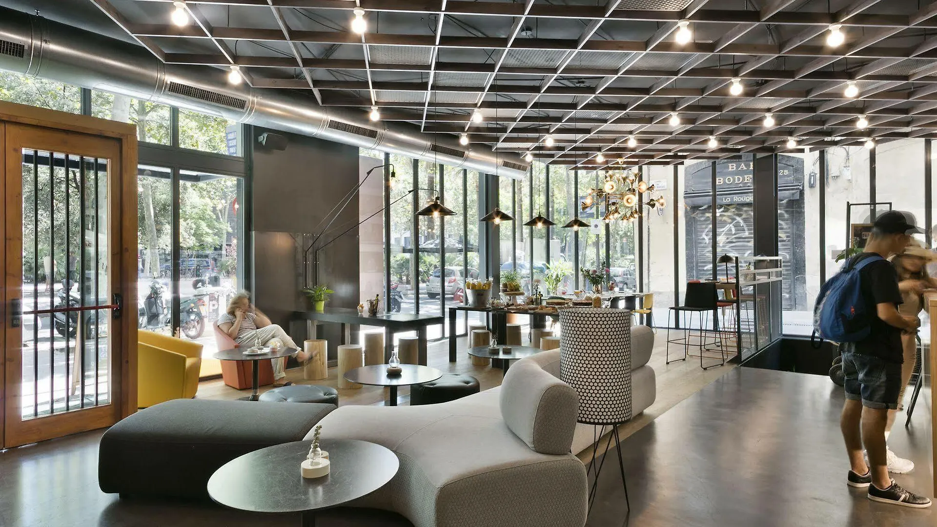 Niu Barcelona Hotel 3*,