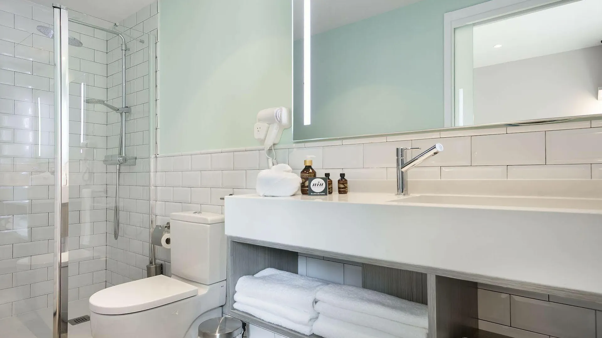 ***  Niu Barcelona Hotel İspanya